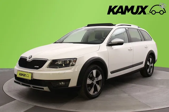 Skoda Octavia Combi 2,0 TDI 184 4x4 Scout DSG Autom. / Adapt Image 6